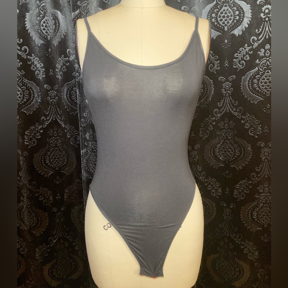 SHEIN Black Ribbed Bodysuit